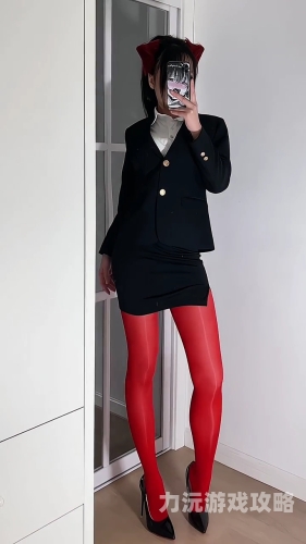 制服丝袜中文字幕自拍，时尚与自信的完美结合制服丝袜中文字幕自拍_日韩一区二区